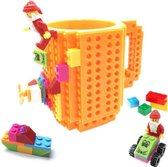 Build on Brick Mug - oranje - 350 ml - bouw je eigen mok met bouwsteentjes - BPA vrije drinkbeker cadeau voor kinderen of volwassenen - koffie thee limonade of andere dranken - pennenbeker - creatief accessoire voor op bureau