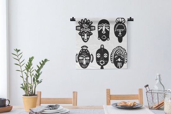 patroon behalve voor onder Wandkleed Afrika illustratie - Een illustratie van Afrikaanse maskers tegen  een witte... | bol.com