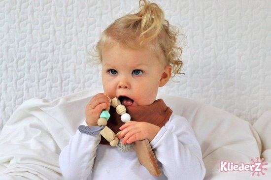 KliederZ Hydrofiele Baby Slabbetjes unisex ‘Goud’ - Katoenen stoffen zeverslabbers - bandana babyslab set van 4 - MB07 van KliederZ — afbeelding 3