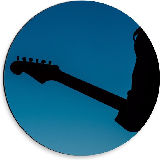 Dibond Wandcirkel - Silhouet van Gitarist op Blauwe Achtergrond - 30x30cm Foto op Aluminium Wandcirkel (met ophangsysteem)