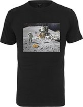 Urban Classics Heren Tshirt -XS- Pizza Moon Landing Zwart