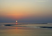 Tuinposter - Zee - Strand in wit / beige / geel / bruin   - 120 x 180 cm.