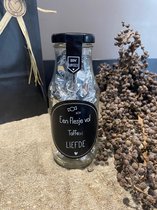 Cadeautje | Flesje vol Toffe(e) Liefde | Snoepcadeautje | How Lovely