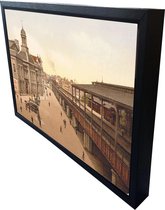 Oud Stadsgezicht Rotterdam Beurs - Oude Foto Print op Canvas Doek 90x60cm in zwarte houten baklijst