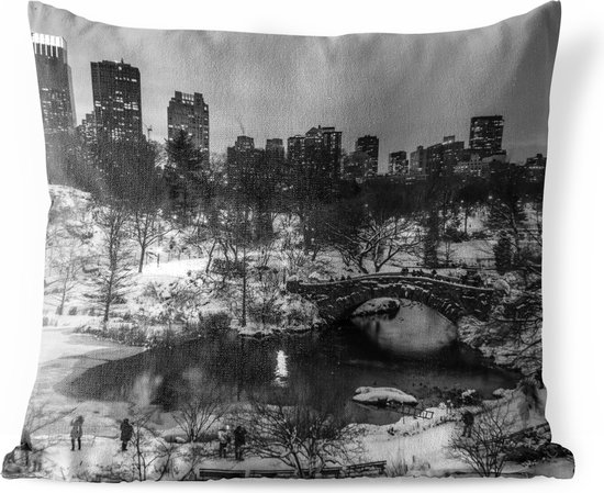 Buitenkussens - Tuin - Winter in Central Park, New York -zwart-wit - 60x60 cm