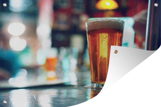 Glas de bière au bar Affiche de jardin 90x60 cm - Toile de jardin / Toile d'extérieur / Peintures d'extérieur (décoration de jardin)