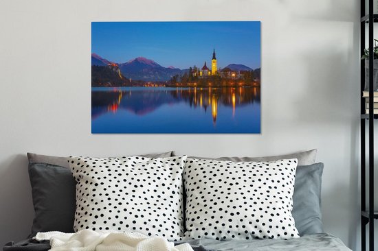 Blejski otok en Slovénie pendant la nuit au lac de Bled Toile 90x60 cm - Tirage photo sur toile (Décoration murale salon / chambre)