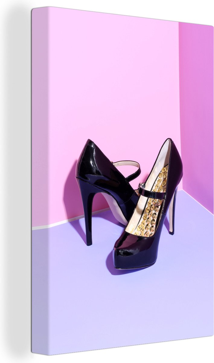 Canvas Schilderij Schoenen met hoge hakken op roze achtergrond - 40x60 cm -  Wanddecoratie | bol.com