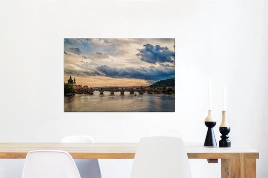 Un ciel nuageux sur le pont Charles à Prague Toile 90x60 cm - Tirage photo sur toile (Décoration murale salon / chambre) / Villes européennes Peintures sur toile