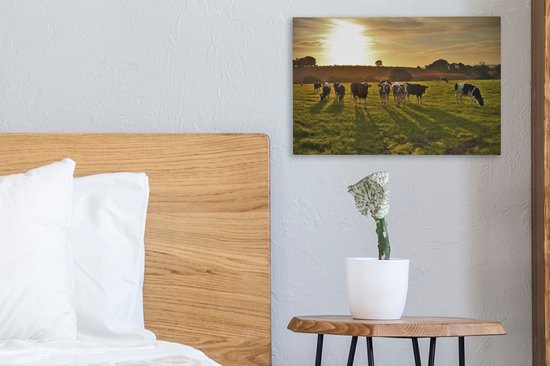 Les vaches paissent au coucher du soleil 30x20 cm - petit - Tirage photo sur toile (Décoration murale salon / chambre) / Animaux de la ferme Peintures sur toile