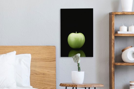 Canvas Schilderij Granny Smith op een zwarte achtergrond - 20x30 cm - Wanddecoratie