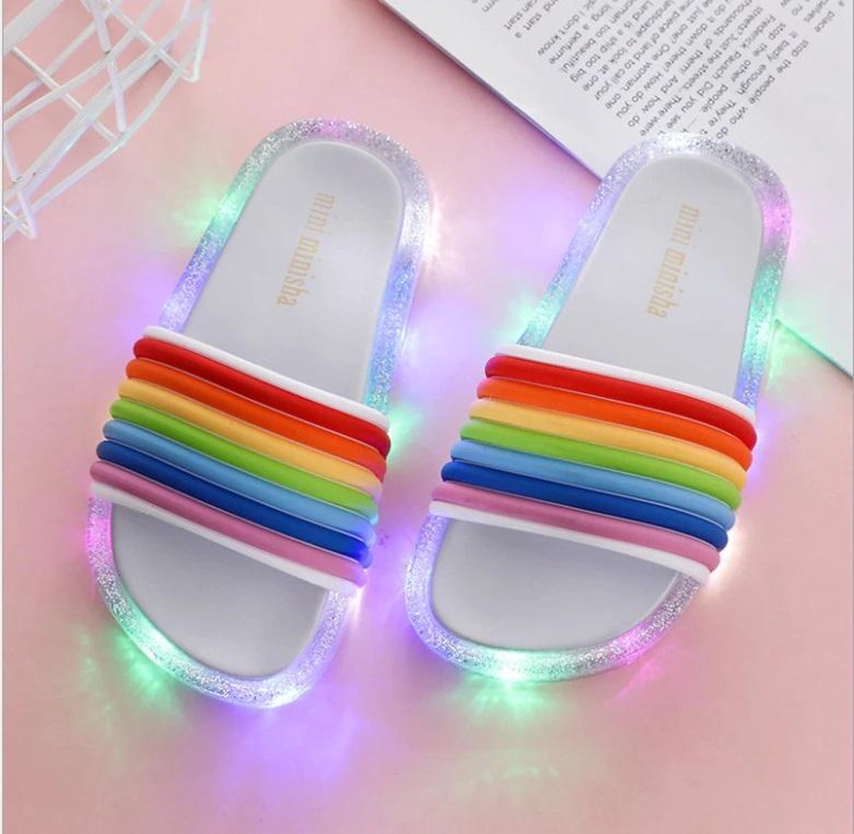 LED Slippers Regenboog Zilver Maat 35