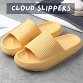 Livin' Ultra Zachte Cloud Slippers voor Dames en Heren - Badslippers Maat 38 - Unisex Jongens en Meisjes - Anti-Slip en Stevig Voetbed - Geel