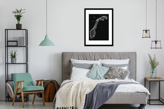 Photo encadrée - Carte Zwart et blanc des montagnes et plans d'eau en Norvège Cadre photo 60x80 cm - Affiche encadrée (Décoration murale salon / chambre)