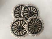 Onderzetters set Warna met schelpen - handgemaakt in Bali - glazen onderzetters - zwart