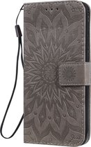Apple iPhone 11 Pro Max Hoesje - Mobigear - Mandala Serie - Kunstlederen Bookcase - Grijs - Hoesje Geschikt Voor Apple iPhone 11 Pro Max