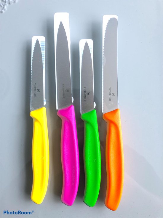 Victorinox 4 couteaux de cuisine différents