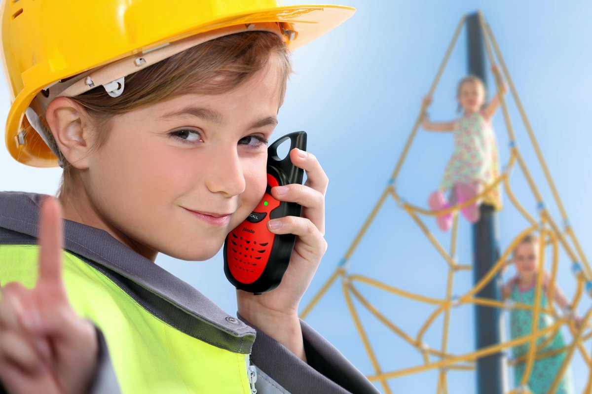 Alecto FR-05 Talkie-Walkie Enfant – Portée Jusqu’à 3 Km, 3 Canaux, Autonomie 35h En Veille – Set De 2 Radios Rouge/Noir – Idéal Pour Jouer Dehors !