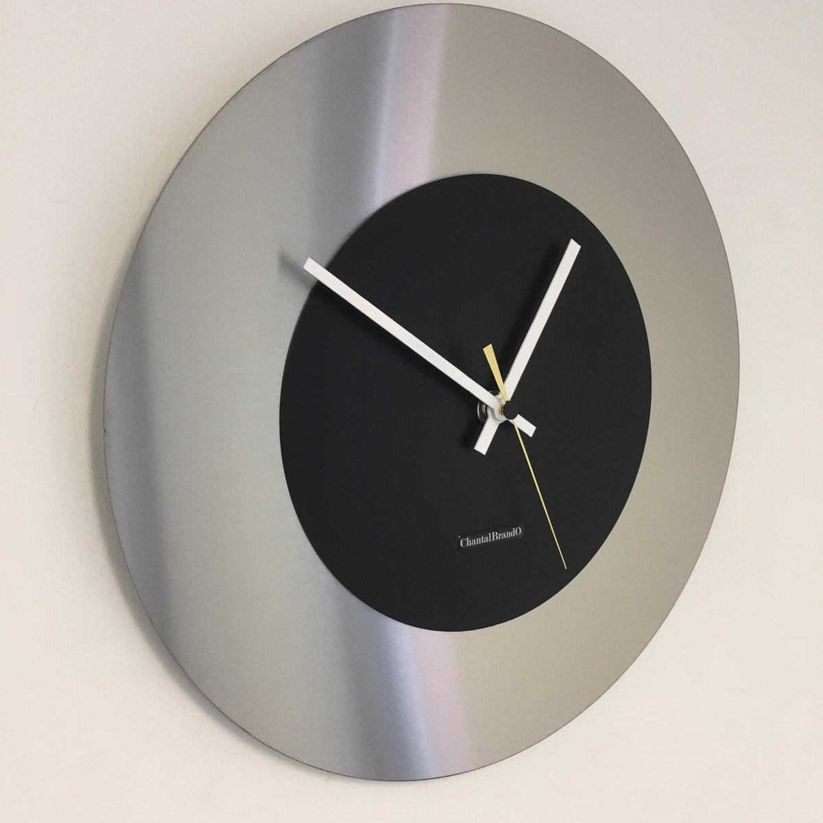 WANDKLOK FIRENZE BLACK & GOLDEN POINTER MODERN DESIGN