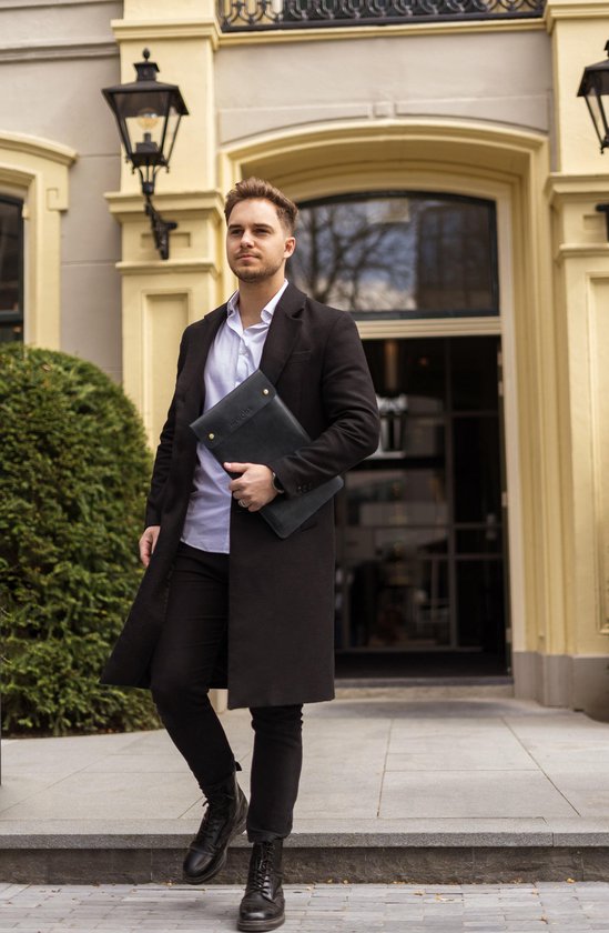 NEGOTIA Alpha - Housse pour ordinateur portable 13.8 pouces - Macbook Air & Pro 13 pouces - Housse pour ordinateur portable 13 pouces en cuir de grain supérieur 100% luxe - Noir