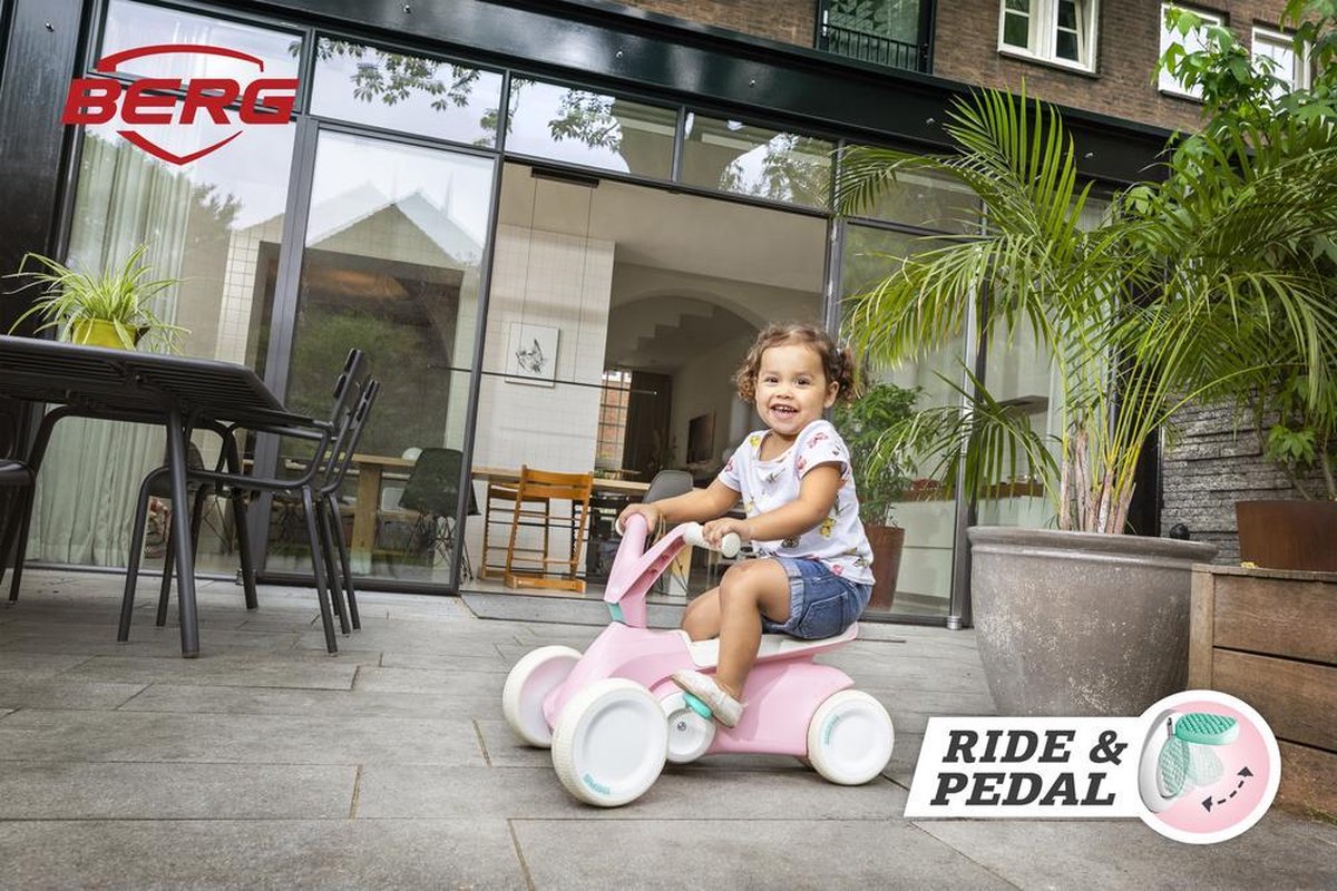 BERG GO2 Loopauto en Trapauto - Speelgoed vanaf 1 jaar - Uitklapbare pedalen - 10 tot 30 maanden - Roze — afbeelding 3