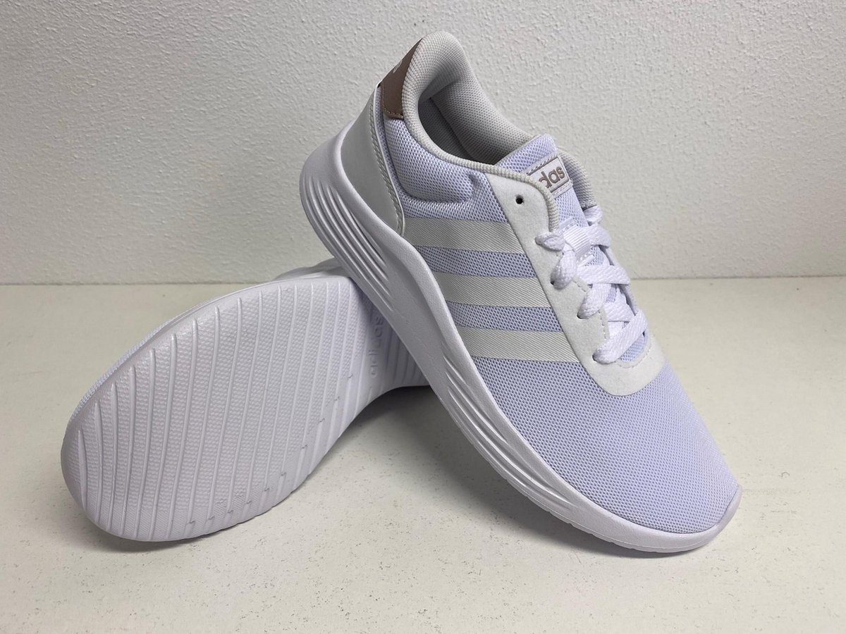 Jabeth Wilson ventilatie kopiëren Adidas dames sneaker off white maat 38 | bol.com