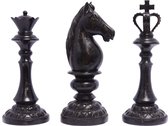 een set van 3 resin schaak stukken