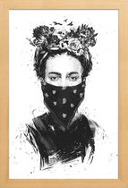 JUNIQE - Poster in houten lijst Rebel Girl -30x45 /Wit & Zwart