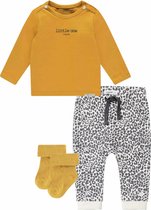 Noppies set(4delig) Broek Oatmeal, Shirt OKER en Sokjes - Maat 68