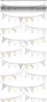 ESTAhome behang vlaggetjes lichtgrijs, beige en glanzend wit - 128709 - 53 cm x 10,05 m