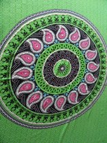 Sarong, pareo, hamamdoek, figuren patroon lengte 115 cm breedte 165 kleuren groen zwart roze blauw versierd met franjes en pailletten.