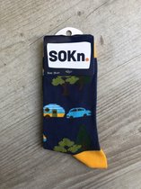 SOKn. trendy sokken "KAMPEREN / ER OP UIT !" maat 35-41  (Ook leuk om kado te geven !)