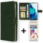 HB Hoesje Geschikt voor Samsung Galaxy S21 FE Groen & Glazen Screenprotector - Portemonnee Book Case - Kaarthouder & Magneetlipje