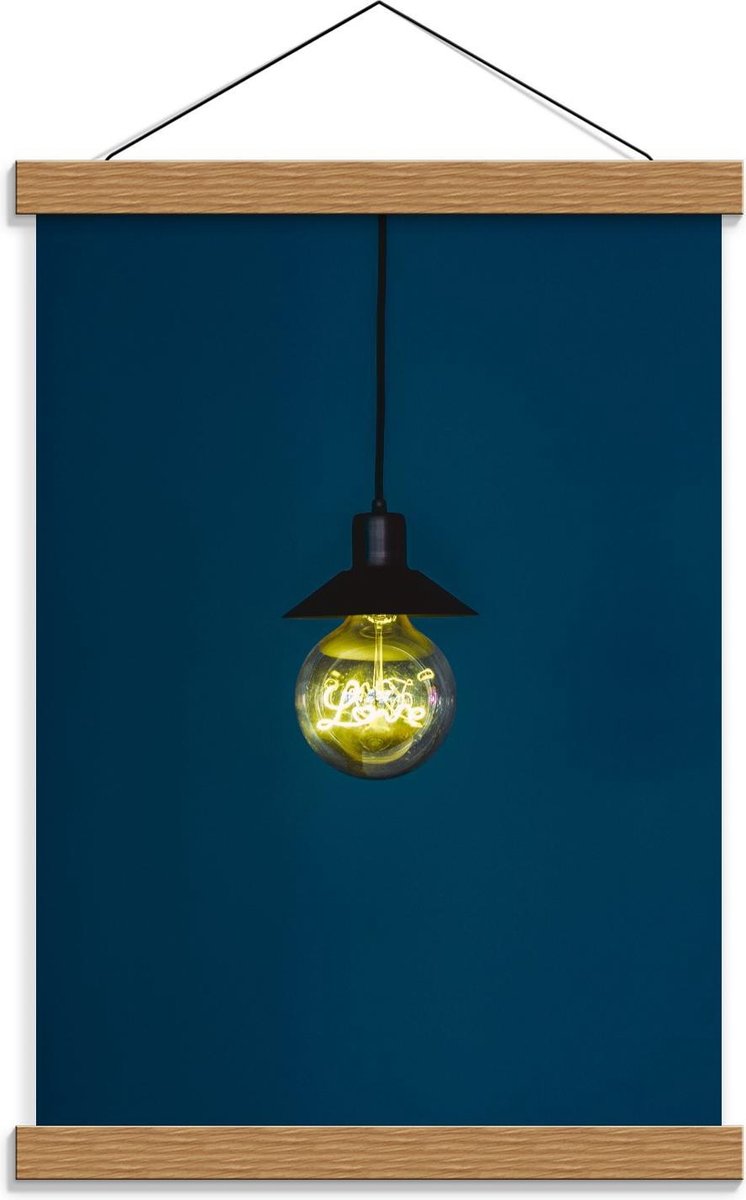 Schoolplaat – Gloeilamp met Blauwe Achtergrond - 30x40cm Foto op Textielposter (Wanddecora