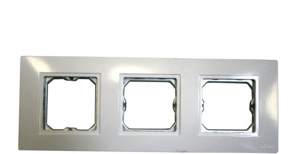 Inbouwframe voor schakelmateriaal, 3 voudig, compact, wit