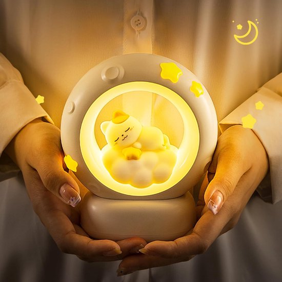 Deze kindernachtlamp is een oplaadbaar nachtlampje in de vorm van een kat met aanraakbediening en werkt op batterijen. Hij is geschikt voor op een bureau, in een slaapkamer of babykamer. van Merkloos — afbeelding 3