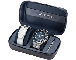 Nautica Nst Quartz Analoog Horloge Zilverkleur Kast Gemaakt Van 100% Roestvrij Staal En Een Bandje Van 100% Roestvrij Staal 49 NAPNSS123