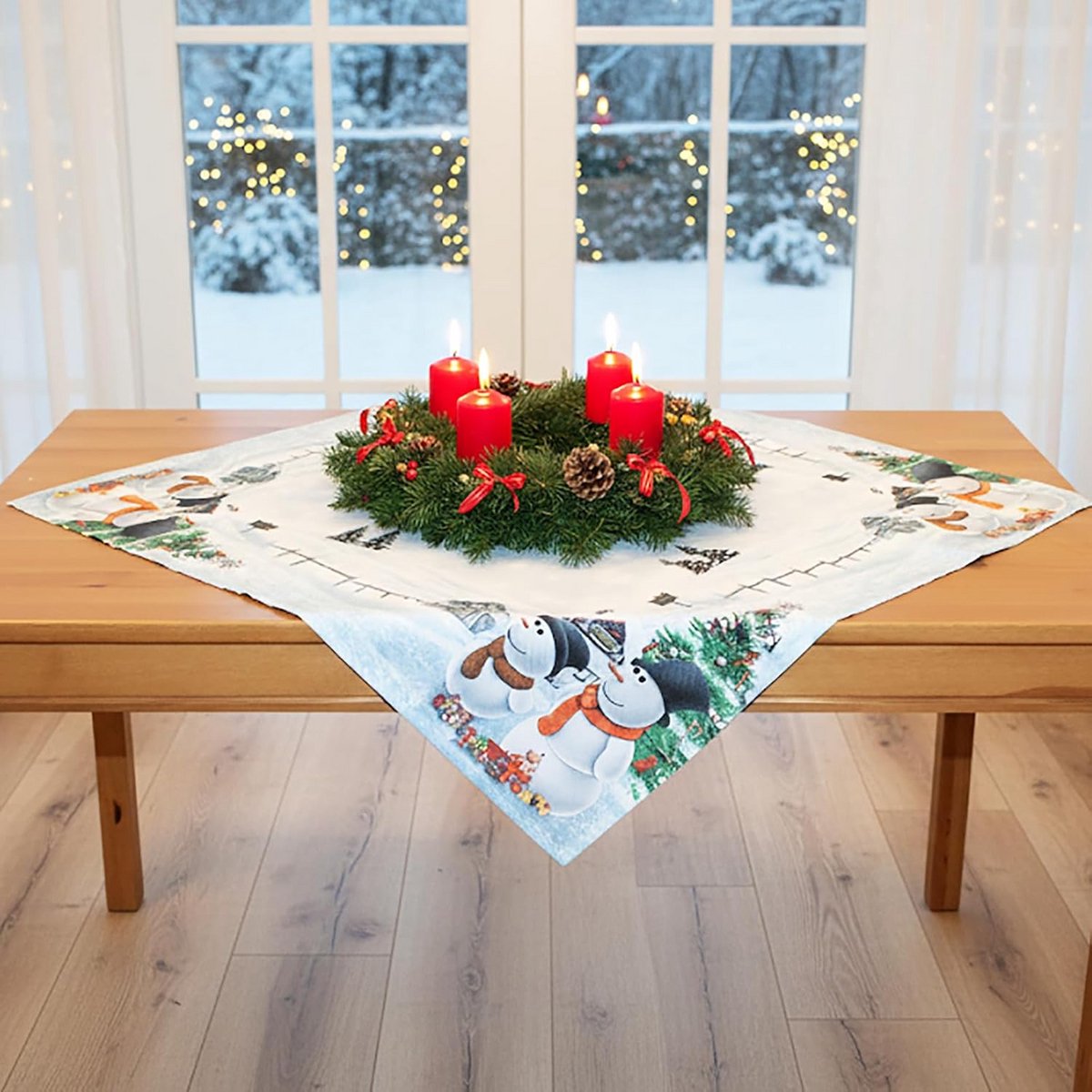 Winterse Tafelkleed met Sneeuwpoppen, 85x85 cm, Kleurecht en Onderhoudsvriendelijk