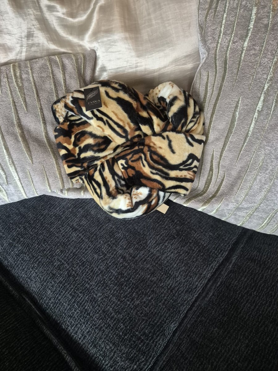 Eviva Home Deco Sierkussen - Everheart Tijger Geel - Okergeel - Dierenprint - Luxe Design