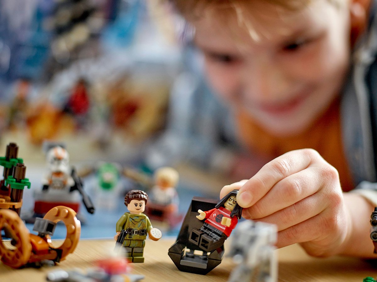 LEGO Star Wars Adventskalender 2023 Set met 24 Cadeautjes - 75366 – foto 4