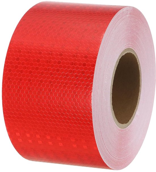Rol met rode reflecterende tape met honingraatpatroon.