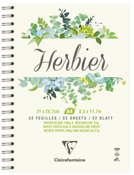 Clairefontaine A4 herbarium schrift met groene bladeren en bloemen op de omslag.