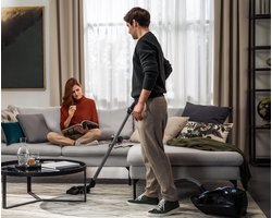 SilenceForce Q5 Ultra 850W – Extreem Stille Stofzuiger met Zak – HEPA Hygiënefilter (Allergievriendelijk) – XL Stofzak – 13m Actieradius – Sterke Zuigkracht voor Parket, Tapijt & Tegels – Inclusief Hardvloer-, Kieren- & Meubelmondstuk – Zwart
