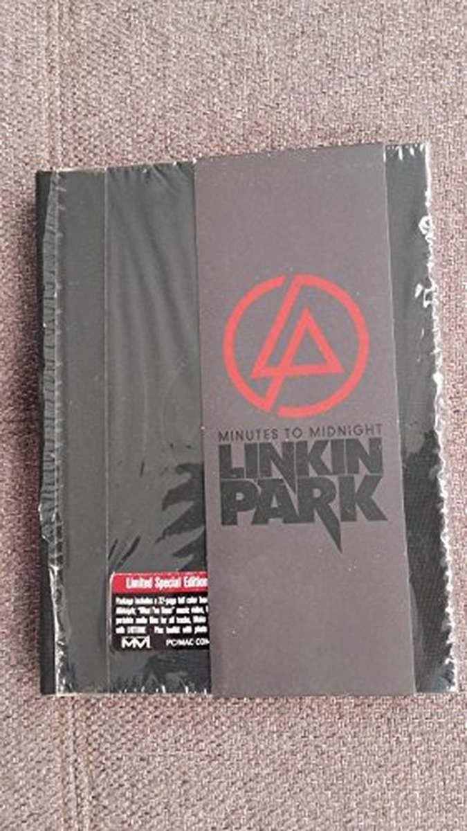 Minutes to Midnight CD en DVD