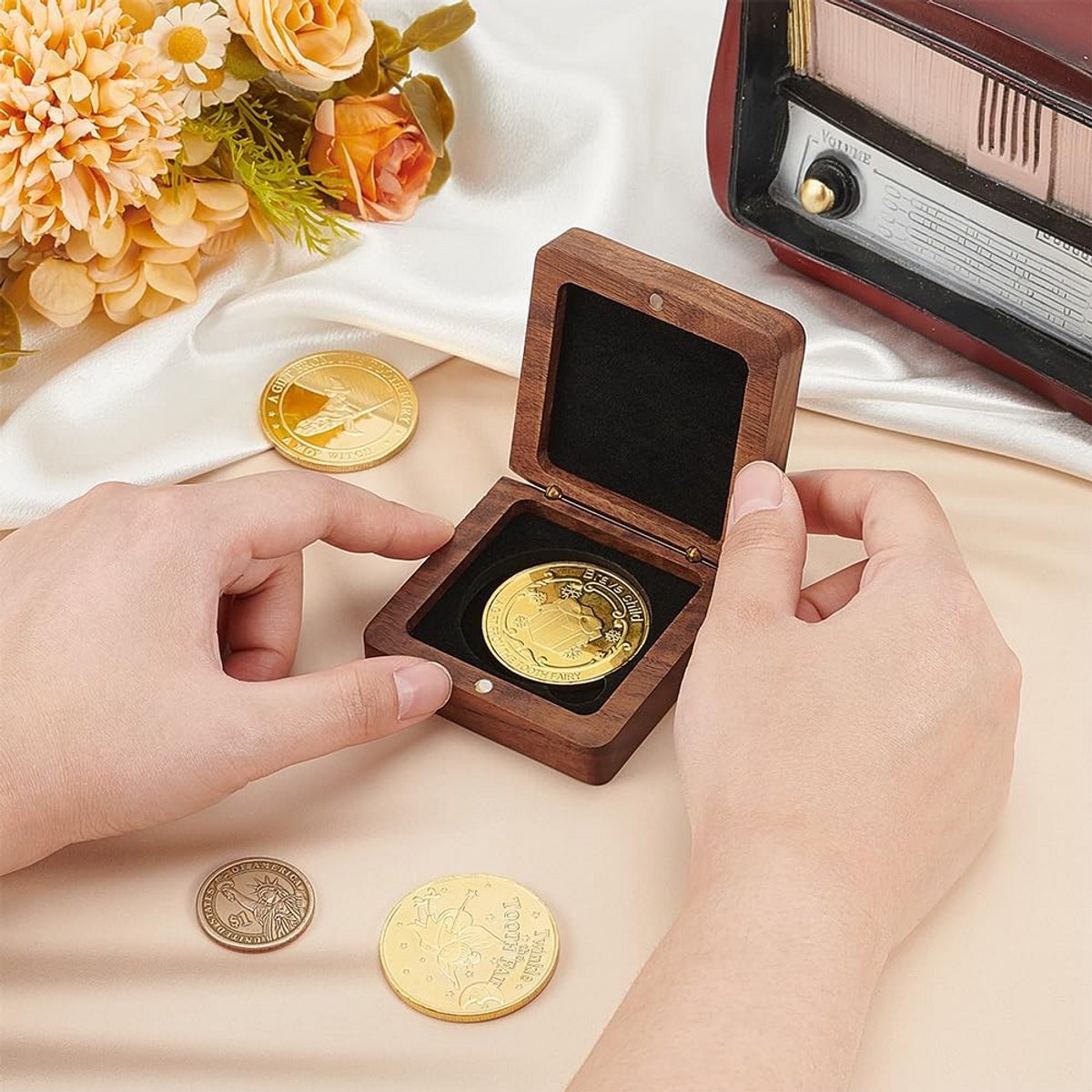 Houten Presentatiedoos voor Medailles en Challenge Munten tot 40mm, Zwart Fluweel