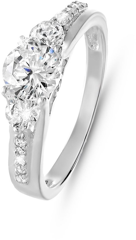 Bague en argent avec zircone