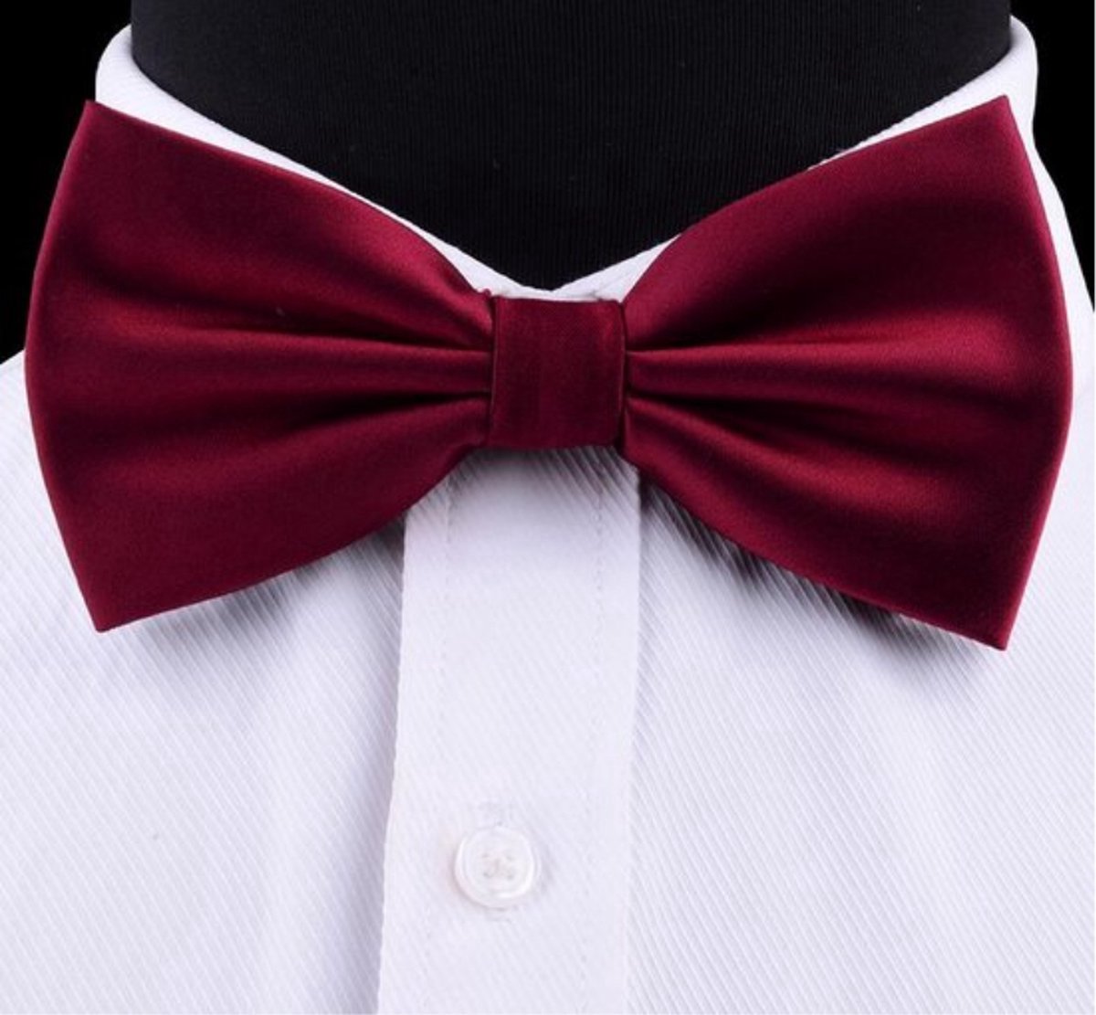 *** 2 Stuks Rode Vlinderdas BowTie - Voor een Feestje - Kerst - Oud en Nieuw - of een Trouwerij - Netjes Gekleed - van Heble® ***