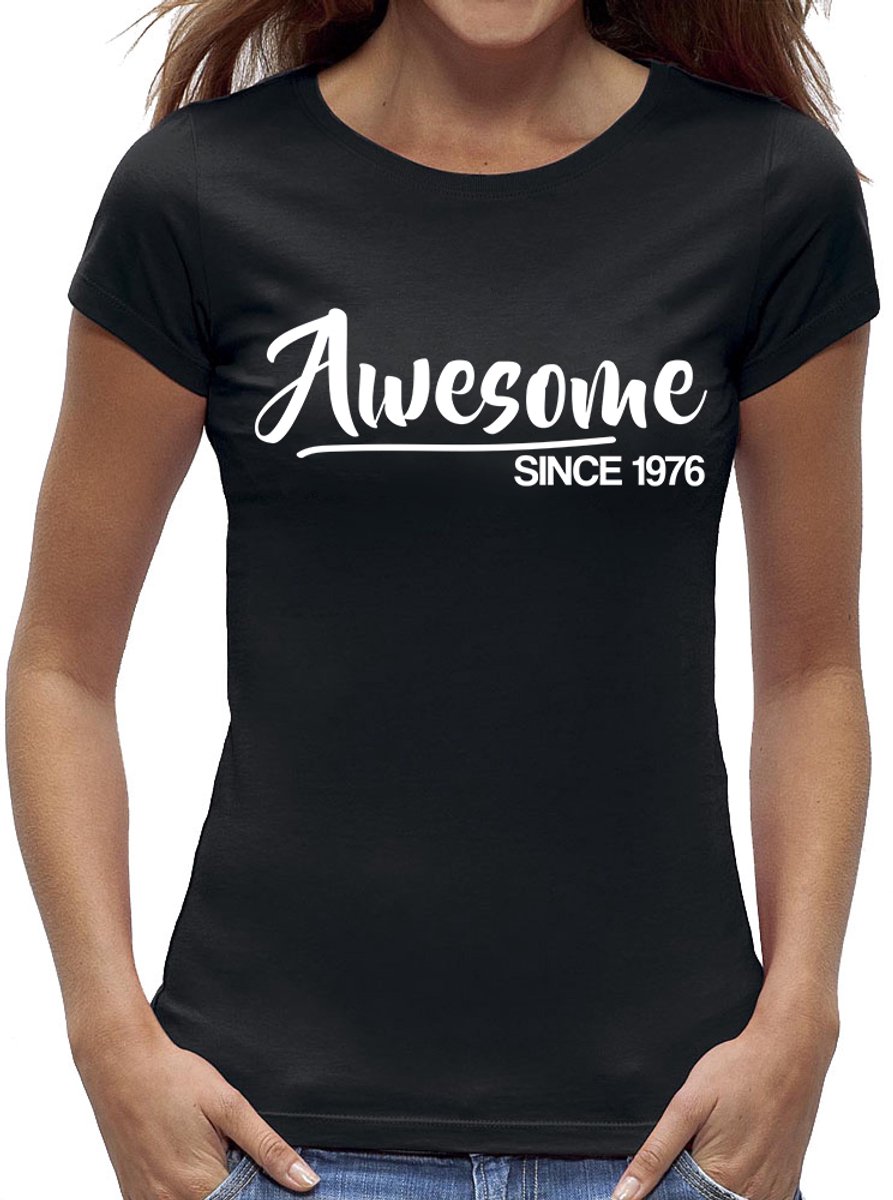 Awesome Sarah 50 jaar t-shirt / kado tip / dames maat L / cadeau / 1976