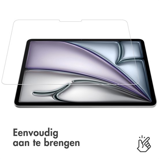 Screenprotector op een tablet, vanaf de zijkant gezien. Tekst: Eenvoudig aan te brengen.