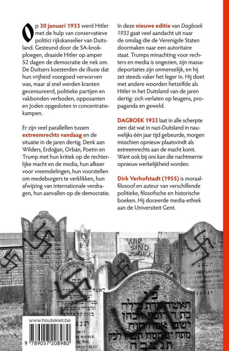 Pagina uit een boek met tekst en foto's van oude grafstenen met Hebreeuwse inscripties. Op de achtergrond de tekst 'WIR SIND ZURUCK'.